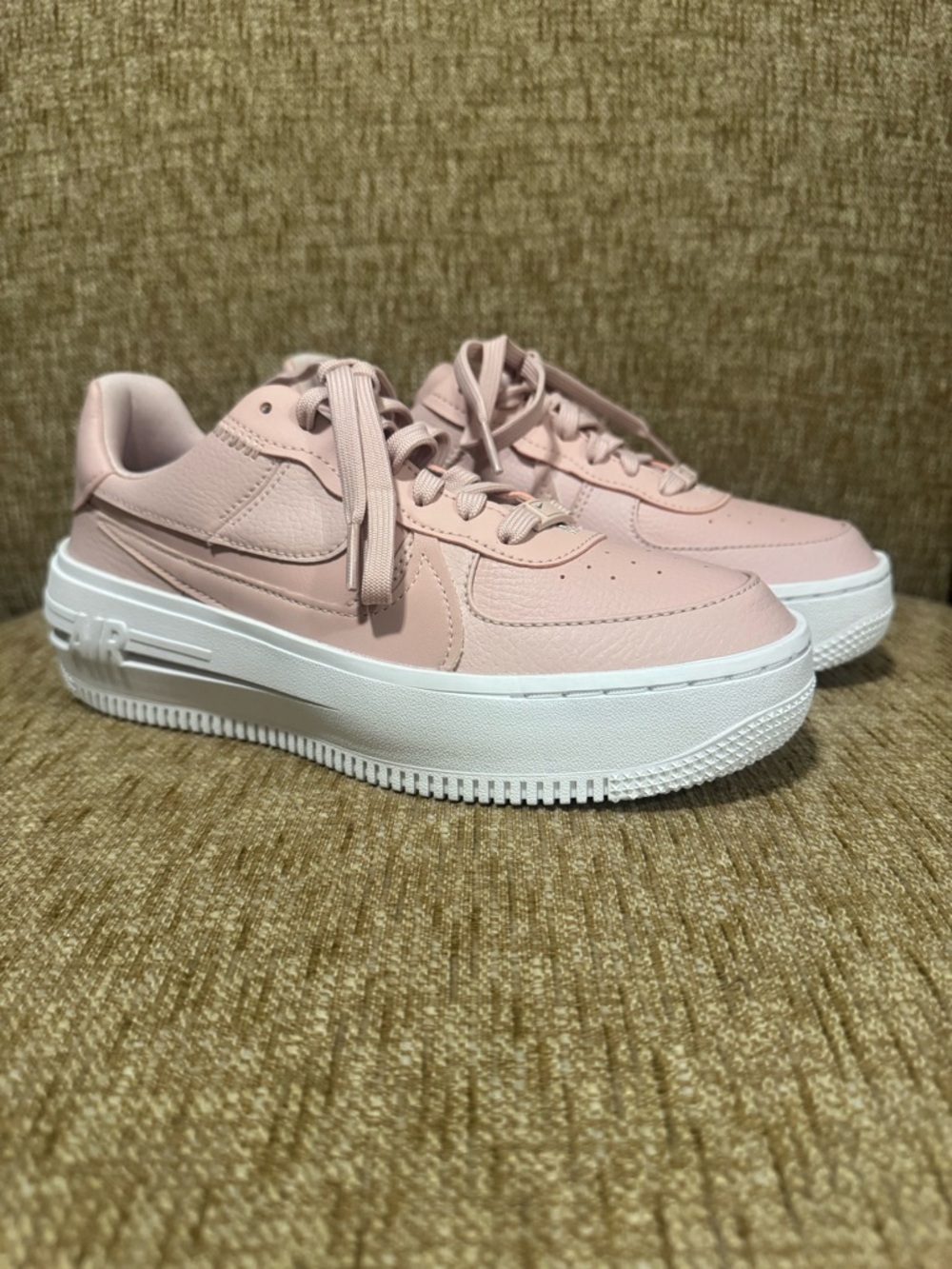 NEW NIKE AIR FORCE 1 LOW PLATFORM SHOES DJ9946-602 SIZE 7